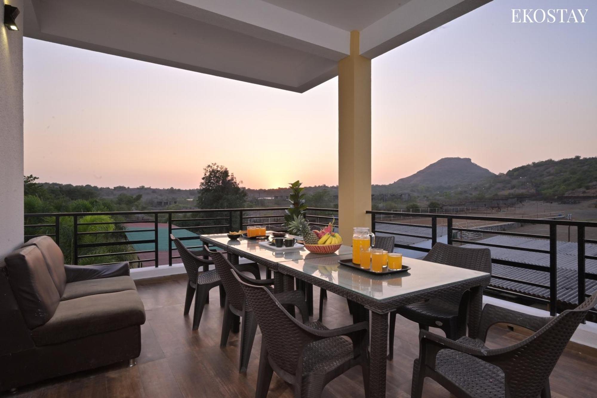 Eko Stay - Octagon Farms Villa Lonavala Esterno foto